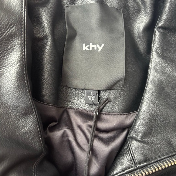 ✨ NWT SMALL KHY LEATHER TRENCH COAT - MY LAST ONE IN STOCK !!! ✨ - Picture 3 of 11